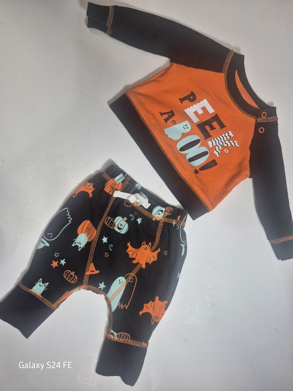 Cat & Jack New Born Orange and Black 'Peek A Boo' Halloween One-Piece Set Unisex